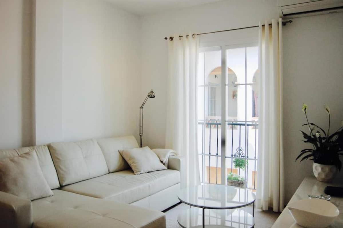 Fantastic 1 Bedroom In The Centre Of Appartement Nerja